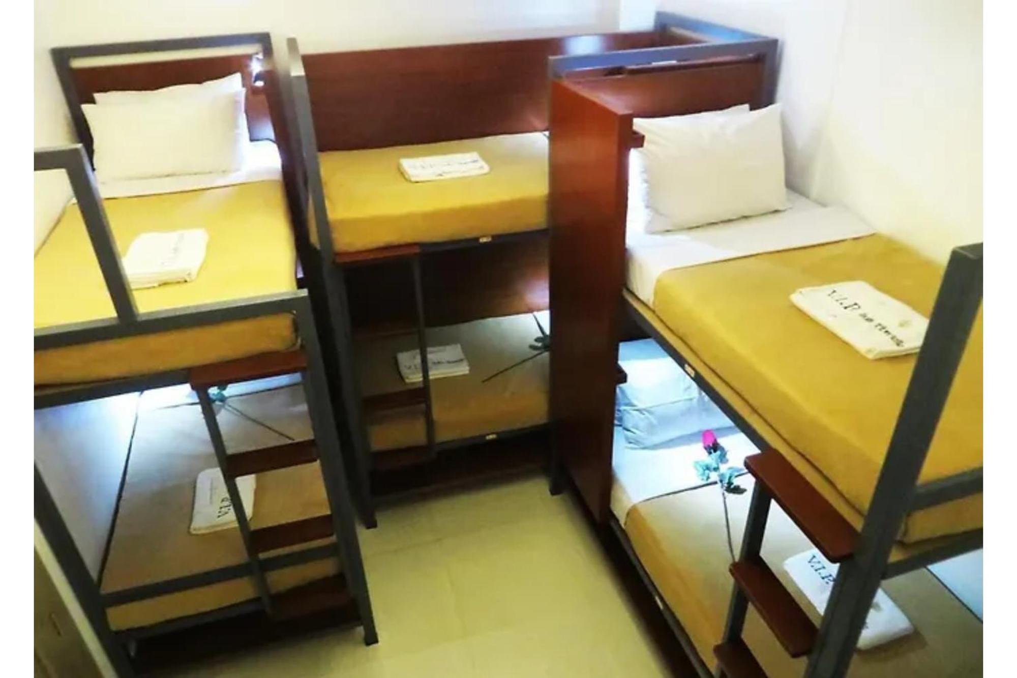 Townhouse Oak Vip Suites, Near Pnr Pasay Evangelista, Makati Manila Makati City Exteriör bild