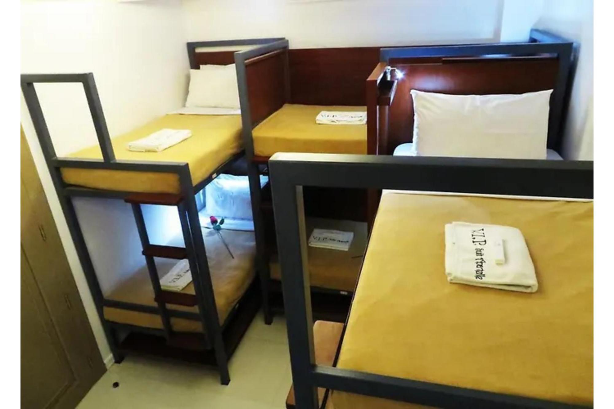 Townhouse Oak Vip Suites, Near Pnr Pasay Evangelista, Makati Manila Makati City Exteriör bild