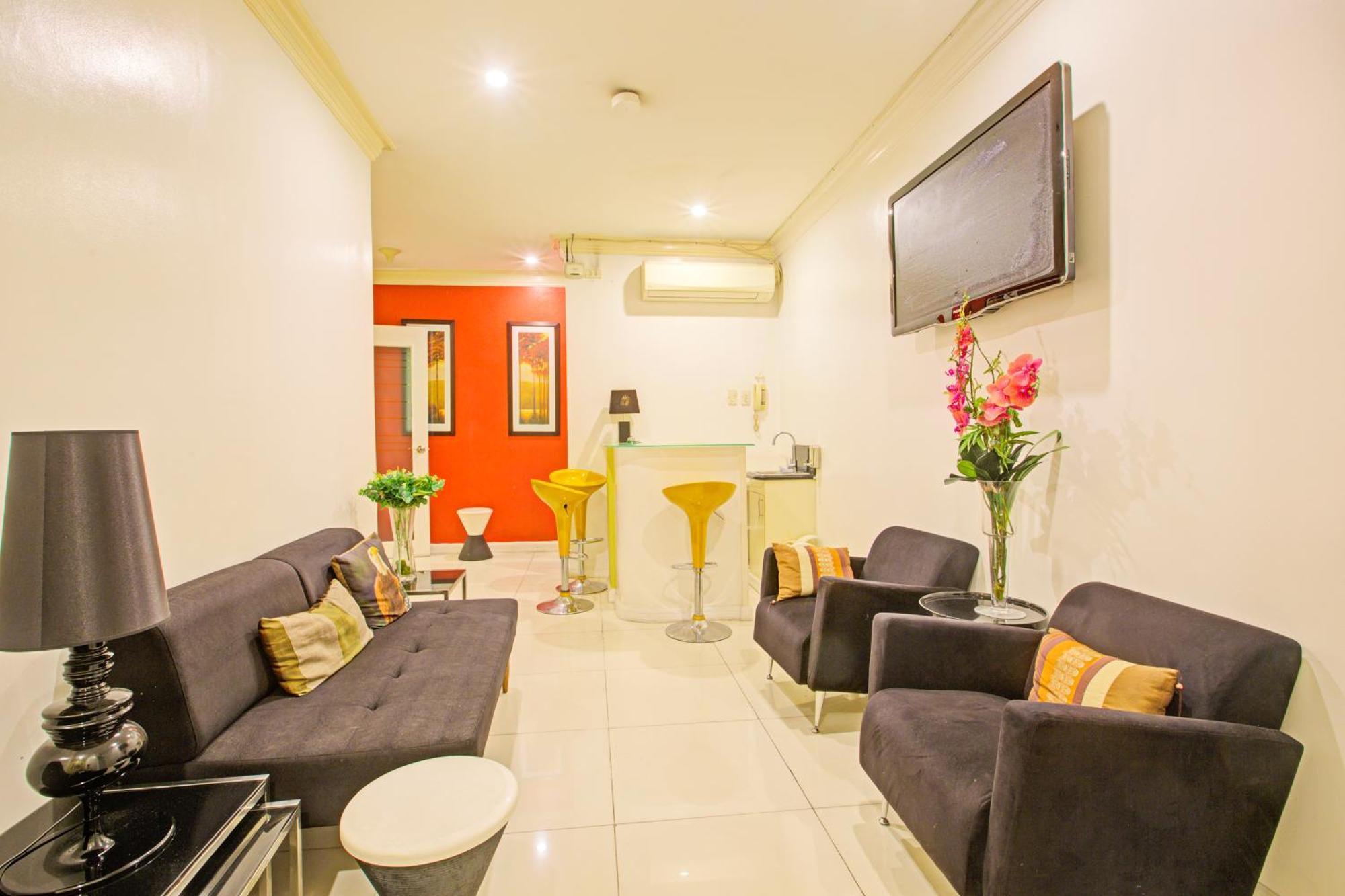 Townhouse Oak Vip Suites, Near Pnr Pasay Evangelista, Makati Manila Makati City Exteriör bild