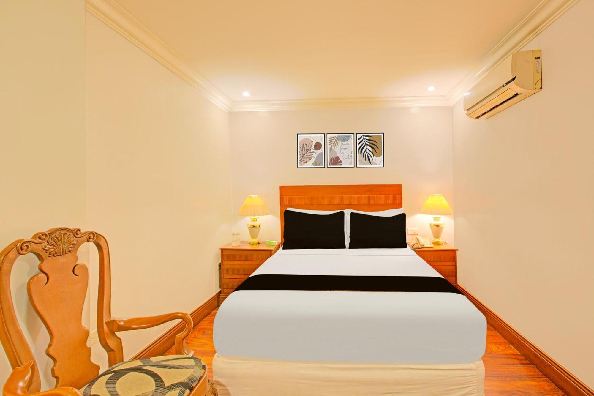 Townhouse Oak Vip Suites, Near Pnr Pasay Evangelista, Makati Manila Makati City Exteriör bild