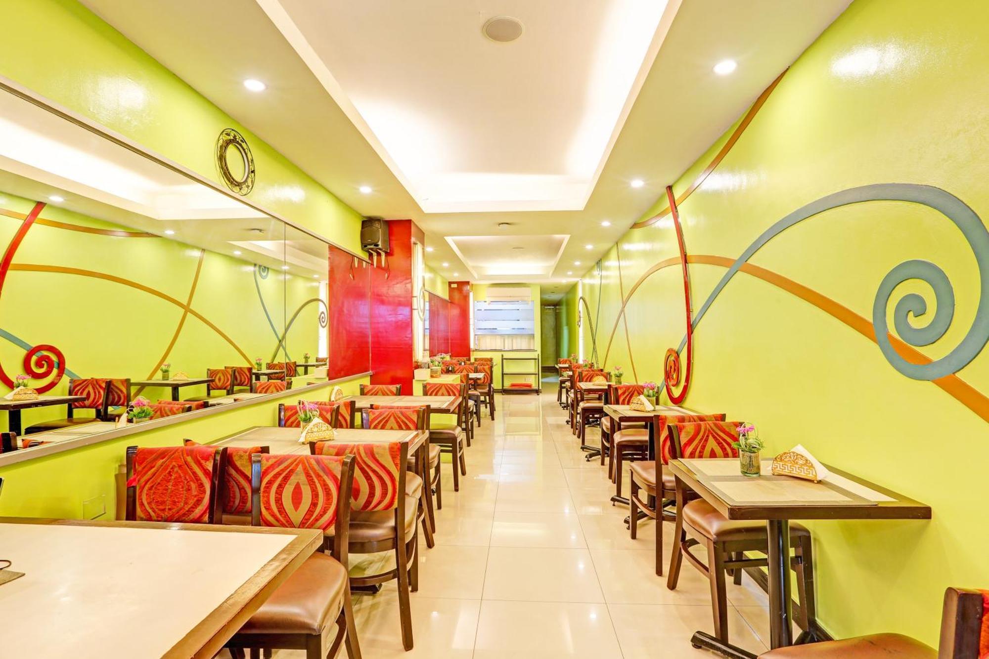 Townhouse Oak Makati Manila Near Pnr Pasay Evangelista Formerly Vip Suites Makati City Exteriör bild