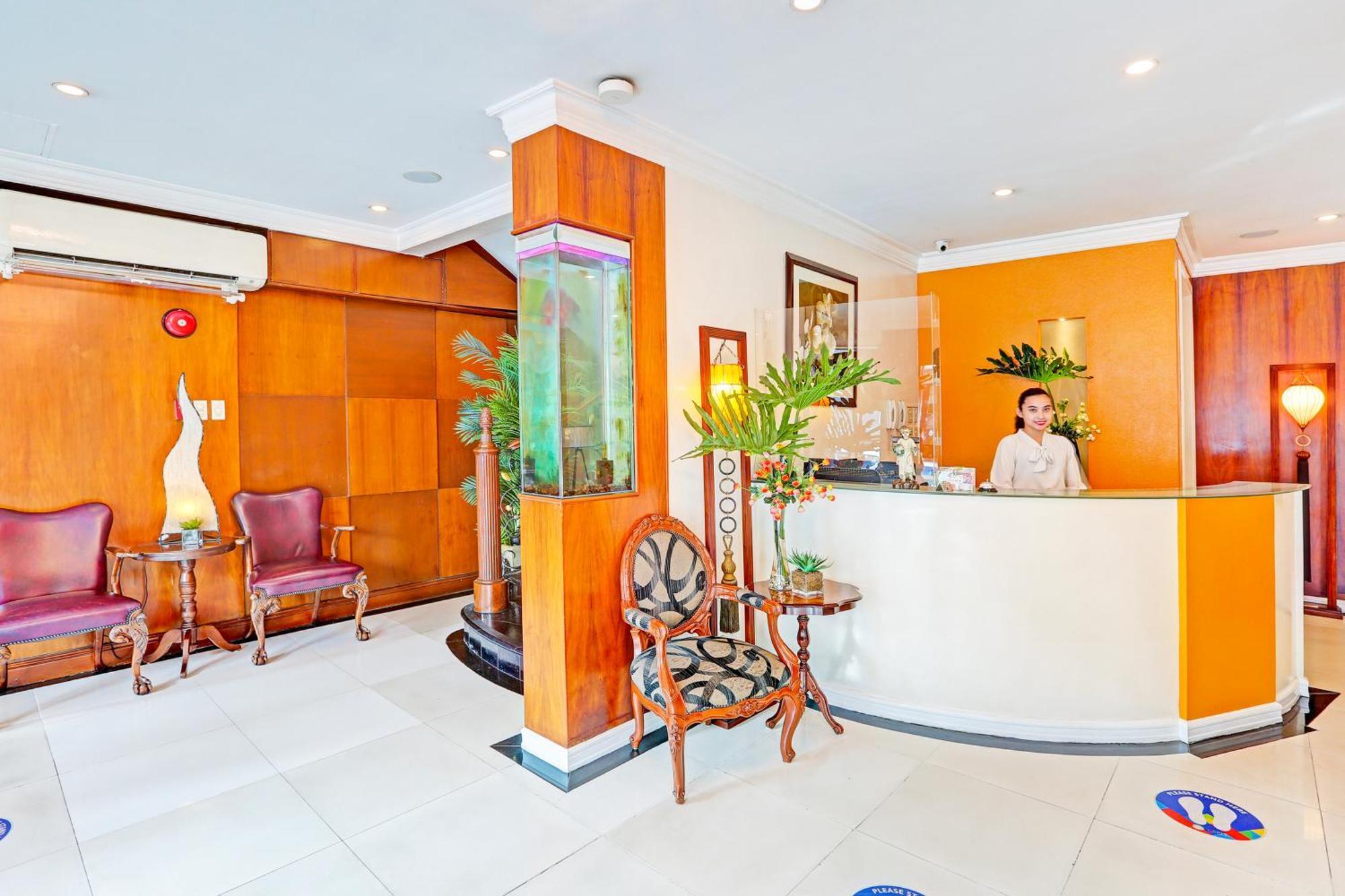 Townhouse Oak Vip Suites, Near Pnr Pasay Evangelista, Makati Manila Makati City Exteriör bild
